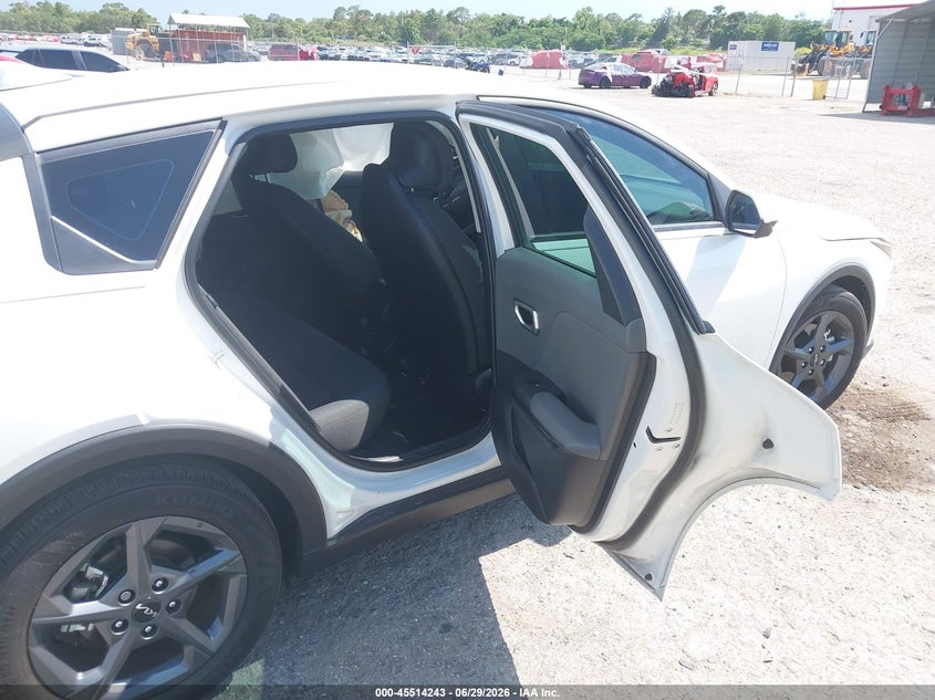 2025 KIA K4 SEDAN 2.0L I-4 DOHC, VVT, 147HP