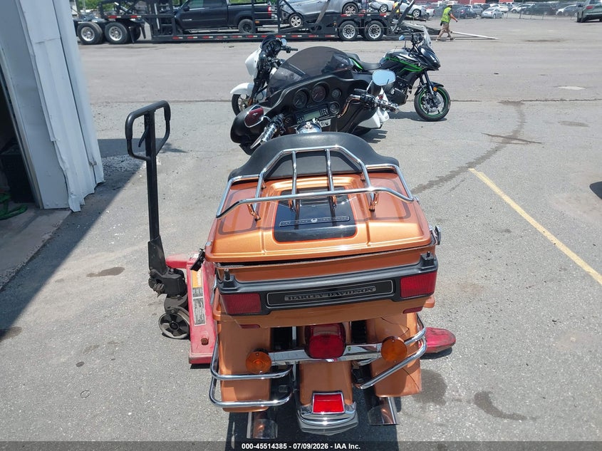 2008 Harley-Davidson Flhtcui 105Th Anniversary Edition VIN: 1HD1FC4408Y627956 Lot: 45514385