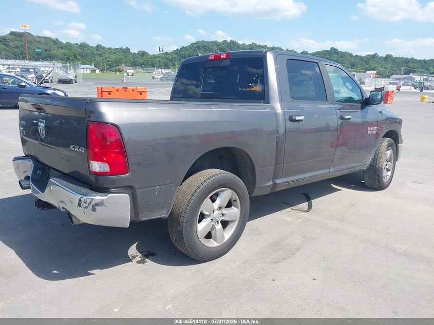Vin: 1c6rr7lm9js355895, lot: 46012634, ram 1500 big horn  4x4 5'7 box 20184
