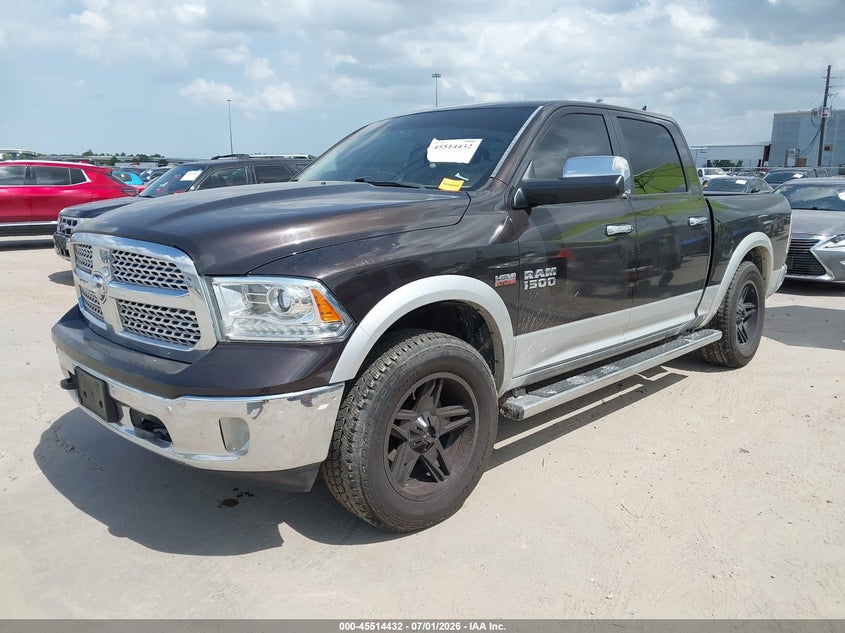 Vin: 1c6rr7nt4hs690917, lot: 46012648, ram 1500 laramie  4x4 5'7 box 20172