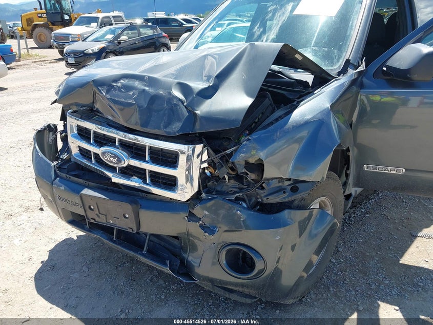 2008 FORD ESCAPE auction photo 6