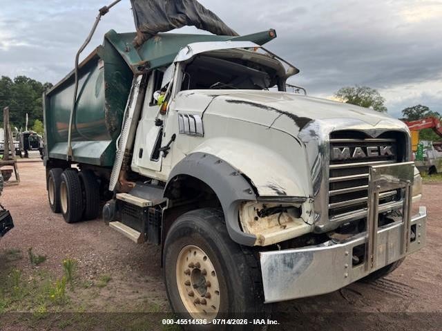 2021 MACK GRANITE auction photo 1