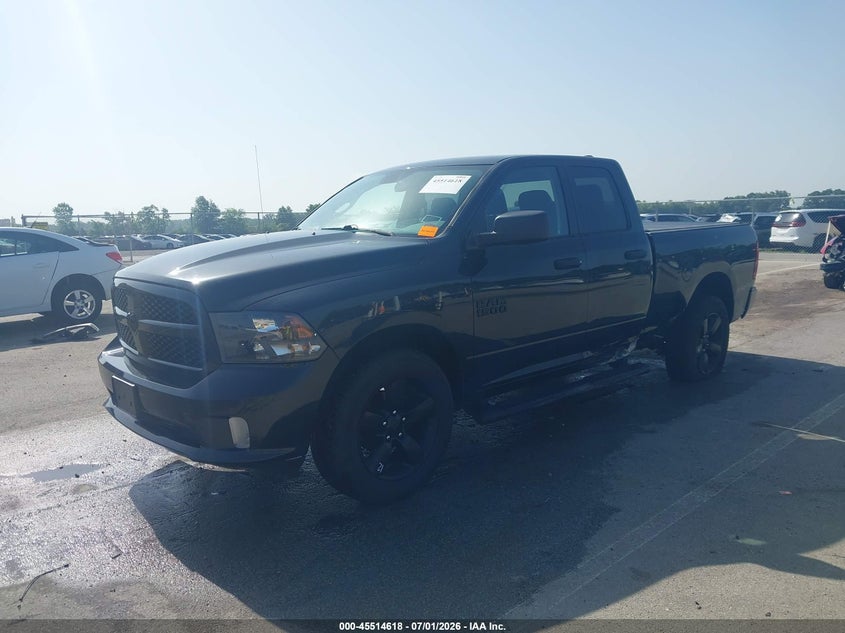 2018 Ram 1500 Express  4x4 6'4 Box 1C6RR7FG6JS348716 photo 1