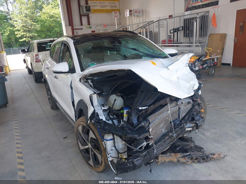 2017 HYUNDAI TUCSON auction photo 1