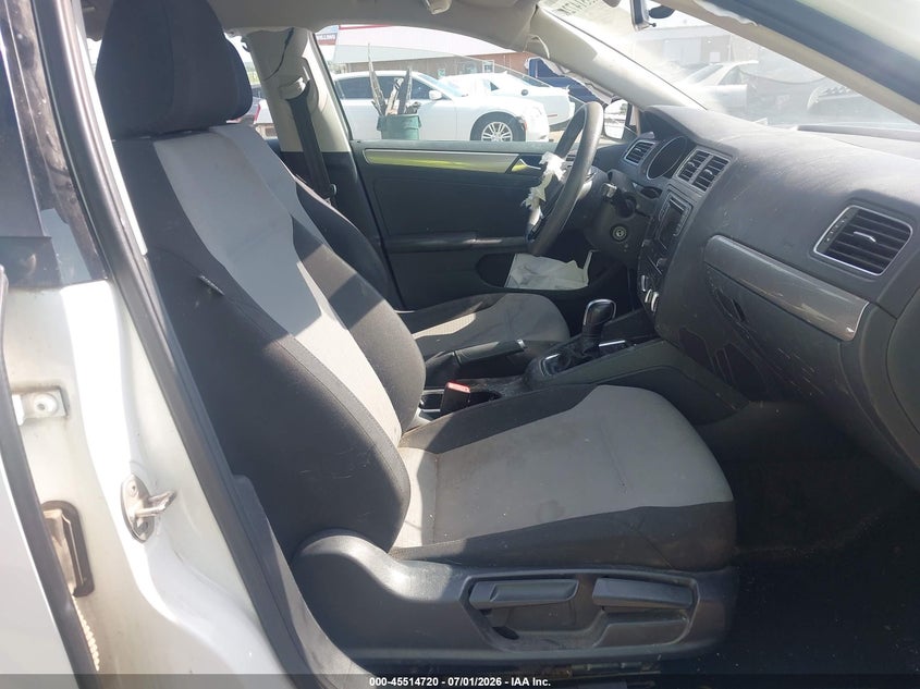 2017 VOLKSWAGEN JETTA auction photo 5