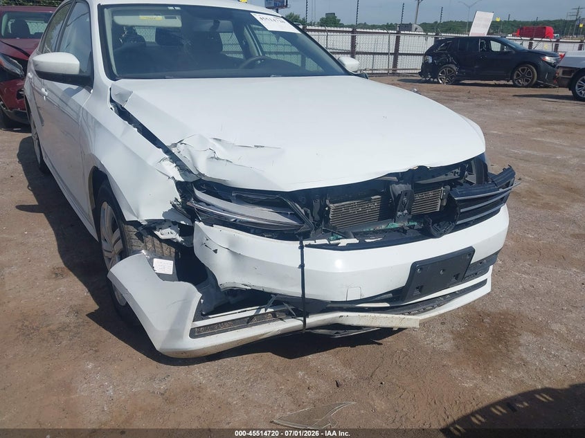 2017 VOLKSWAGEN JETTA auction photo 6