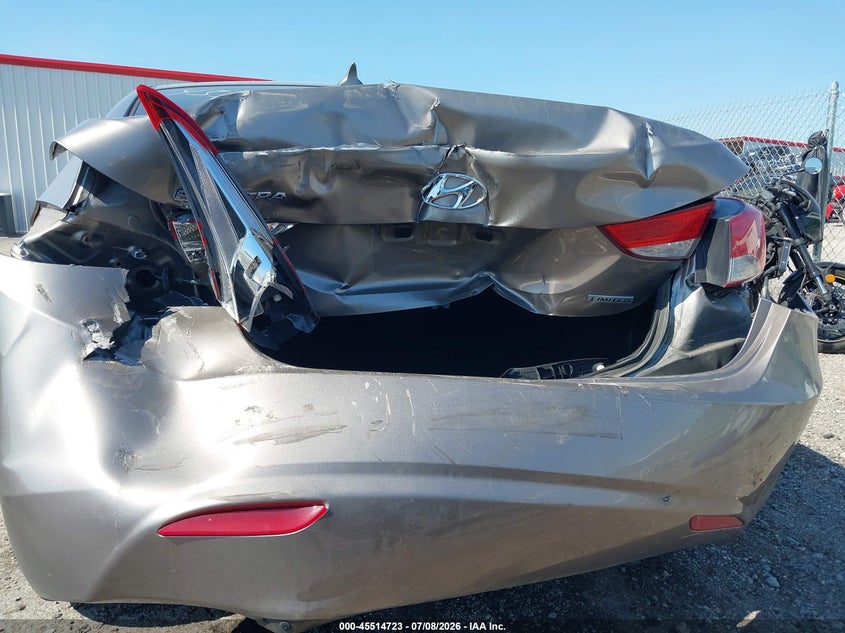 2013 HYUNDAI ELANTRA auction photo 6