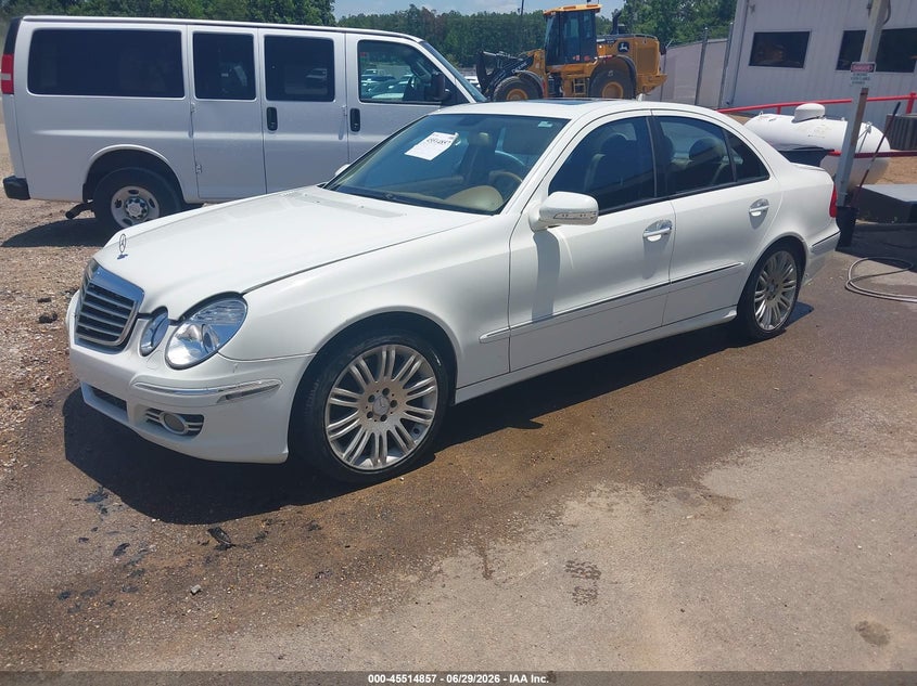 2007 Mercedes-Benz E 350, Normal Wear & Tear, IAAI, VIN WDBUF56X07B102588 — photo 2