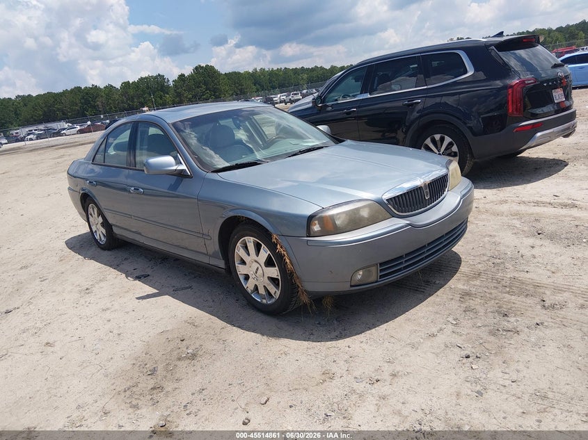 2004 Lincoln V8