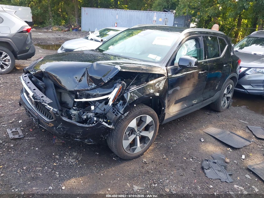 Vin: yv4l12uj6s2545150, lot: 46013078, volvo xc40 b5 core bright theme 20252