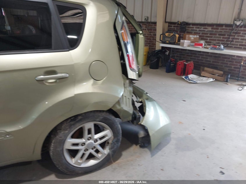 2011 Kia Soul + VIN: KNDJT2A29B7245588 Lot: 45514927