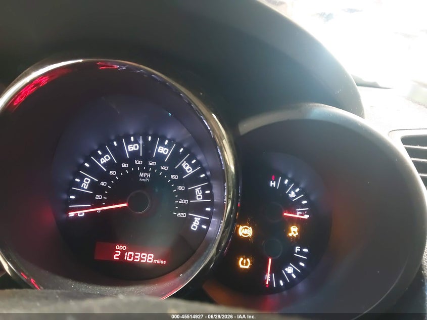 2011 Kia Soul + VIN: KNDJT2A29B7245588 Lot: 45514927