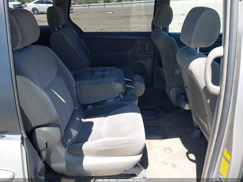AtlanticExpress - Toyota Sienna