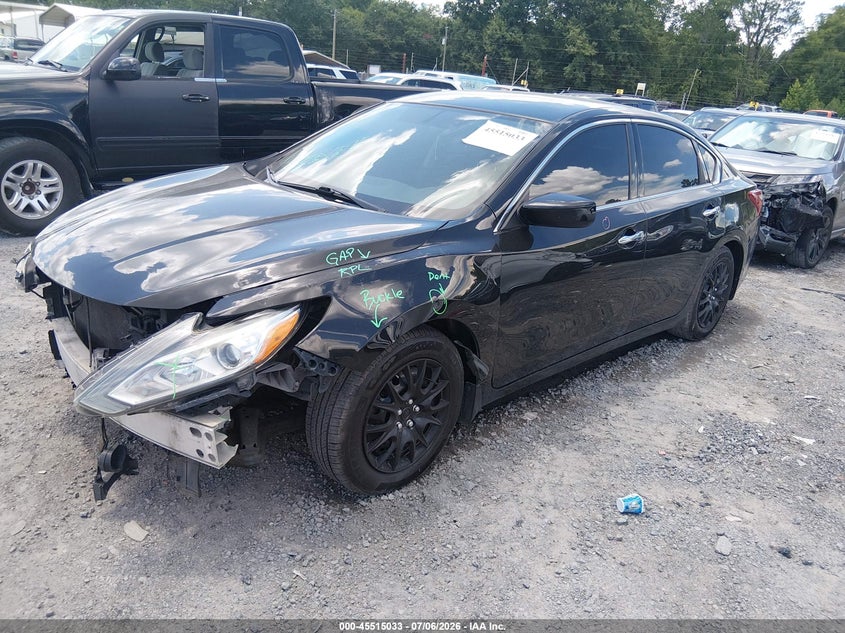 2018 NISSAN ALTIMA auction photo 2