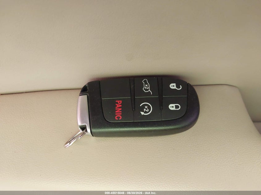JEEP GRAND CHEROKEE - zdjęcie 11
