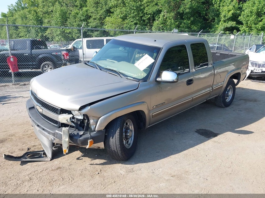 2002 CHEVROLET SILVERADO 2500HD auction photo 2