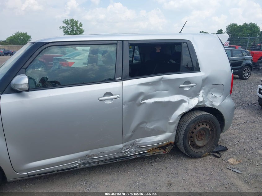 2010 SCION XB auction photo 6