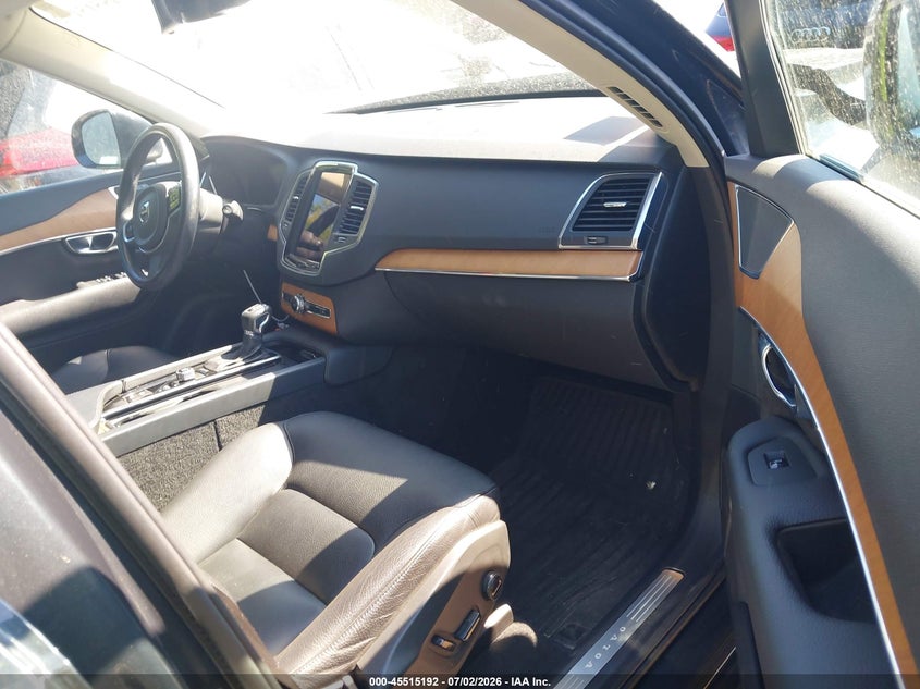 VOLVO XC90 - zdjęcie 5