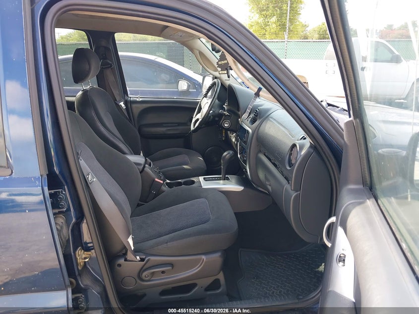 2003 JEEP LIBERTY auction photo 5
