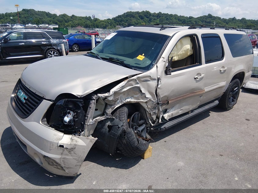 2007 GMC Yukon, Front End, IAAI, VIN 1GKFK16327J247301 — photo 2