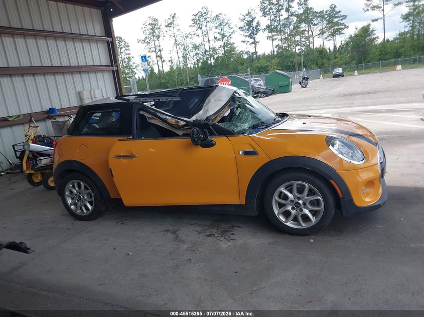 2015 Mini Hardtop Cooper VIN: WMWXM5C5XFT940611 Lot: 45515365