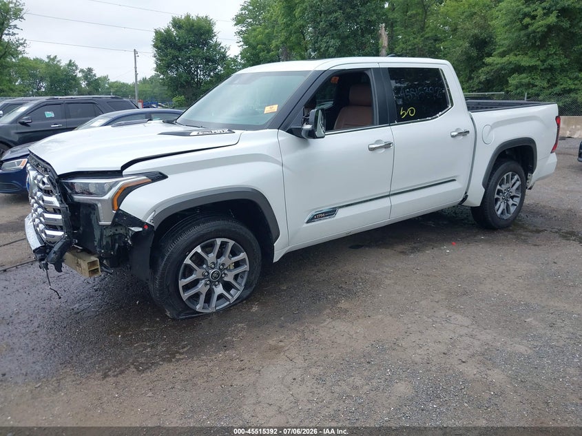 TOYOTA TUNDRA HYBRID - zdjęcie 2
