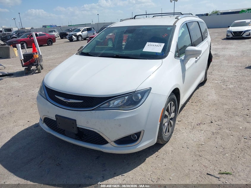 Vin: 2c4rc1eg4lr273057, lot: 46013641, chrysler pacifica touring l plus 20202