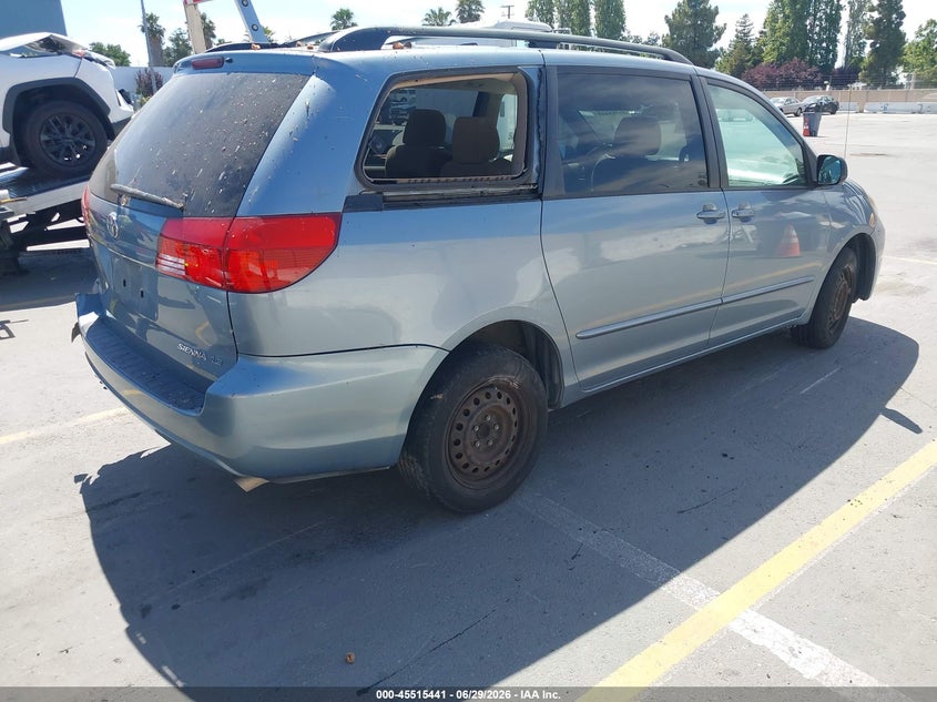 2004 TOYOTA SIENNA auction photo 4