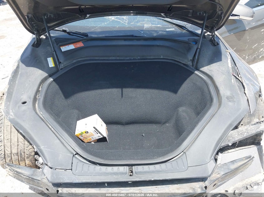 2015 Tesla Model S 70D/85D/P85D VIN: 5YJSA1E28FF118801 Lot: 45515467