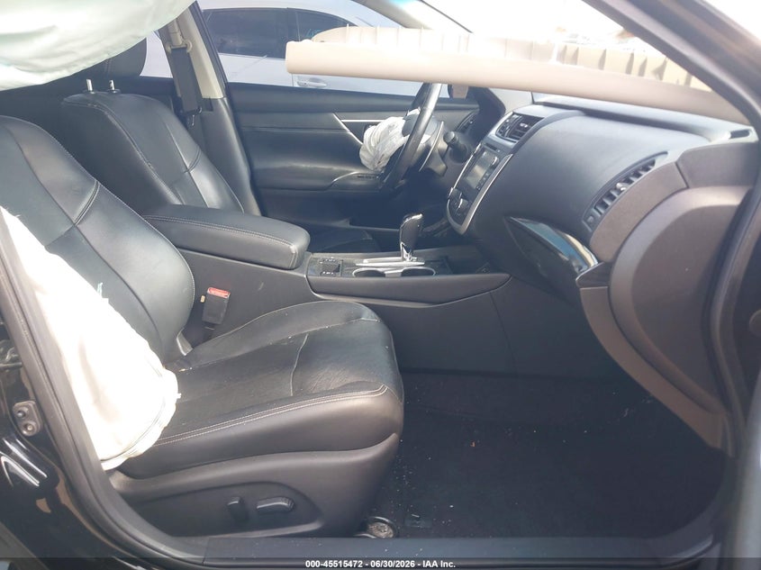 2016 NISSAN ALTIMA auction photo 5