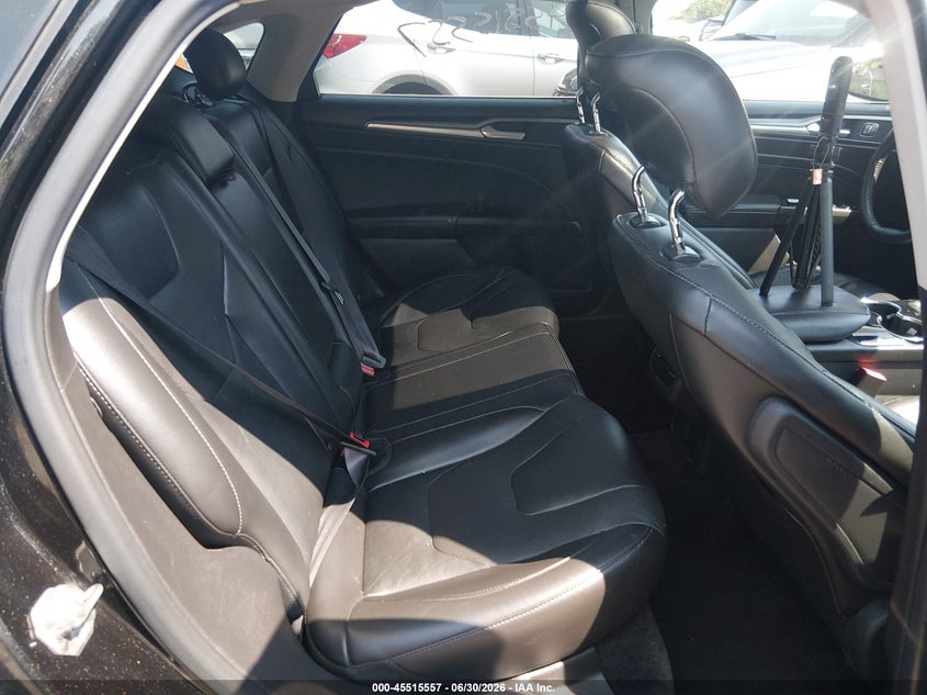 2015 FORD FUSION auction photo 8