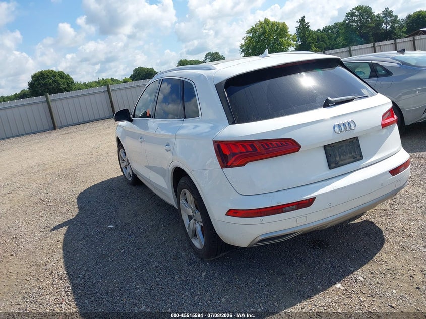 Vin: wa1bnafy5j2049532, lot: 46013810, audi q5 2.0t premium/2.0t tech premium 20183