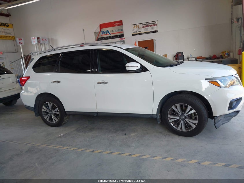 AtlanticExpress - Nissan Pathfinder