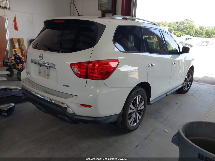 AtlanticExpress - Nissan Pathfinder