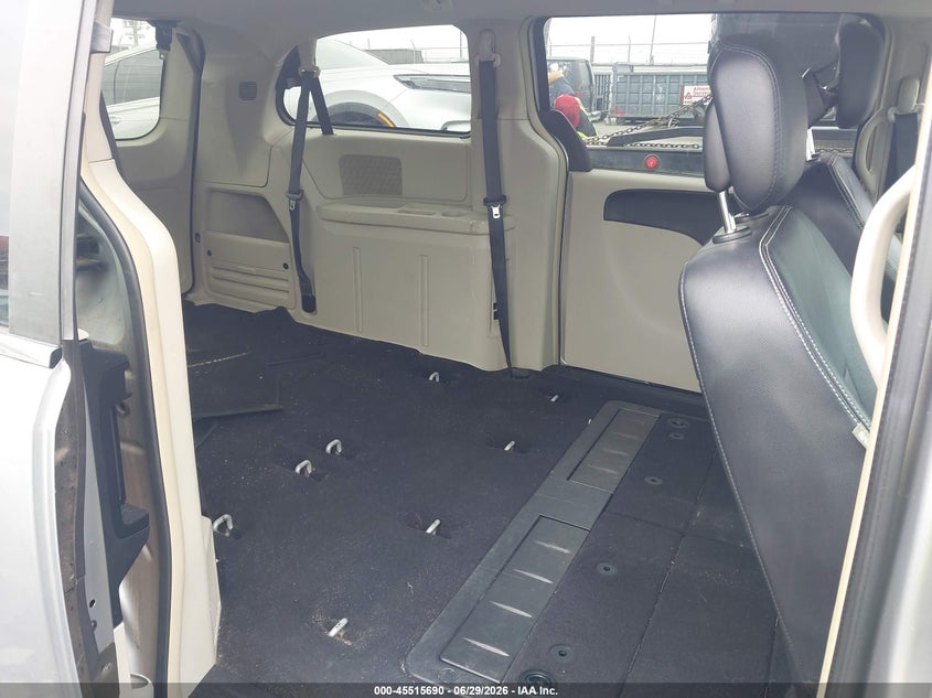 AtlanticExpress - Chrysler Town & Country