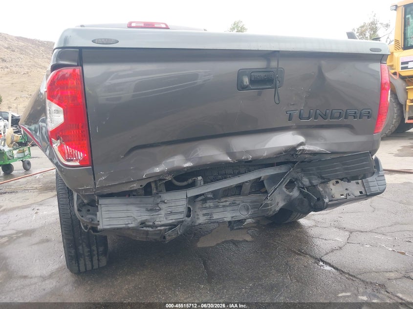 TOYOTA TUNDRA - zdjęcie 12