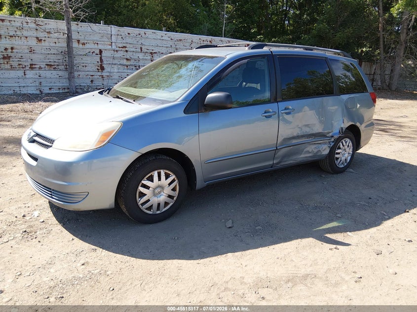 2005 TOYOTA SIENNA auction photo 2