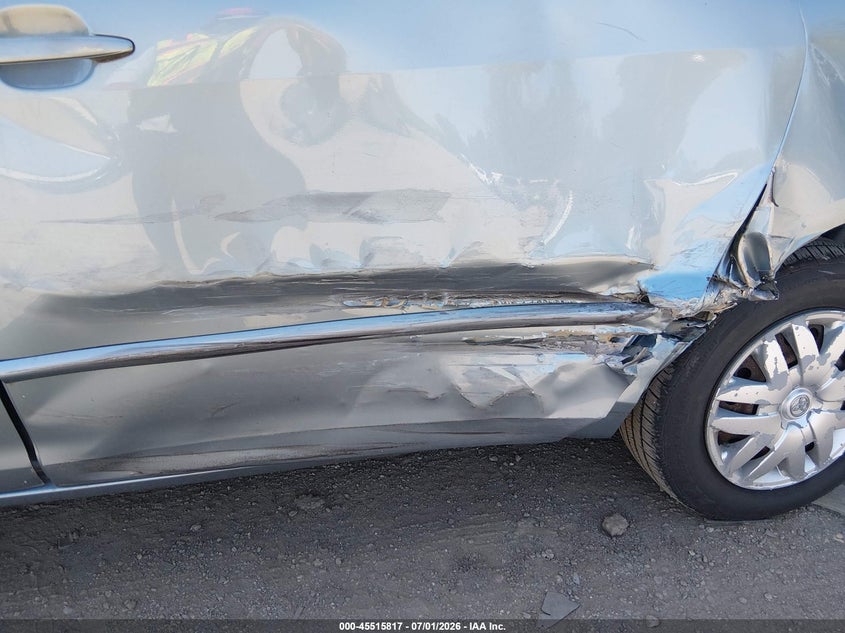 2005 TOYOTA SIENNA auction photo 6