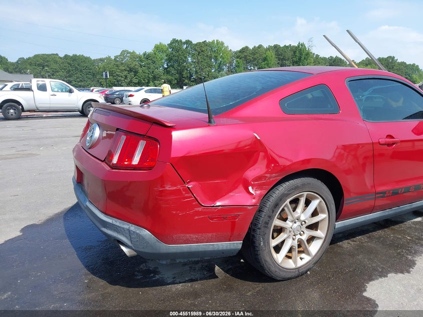 2011 FORD MUSTANG auction photo 6