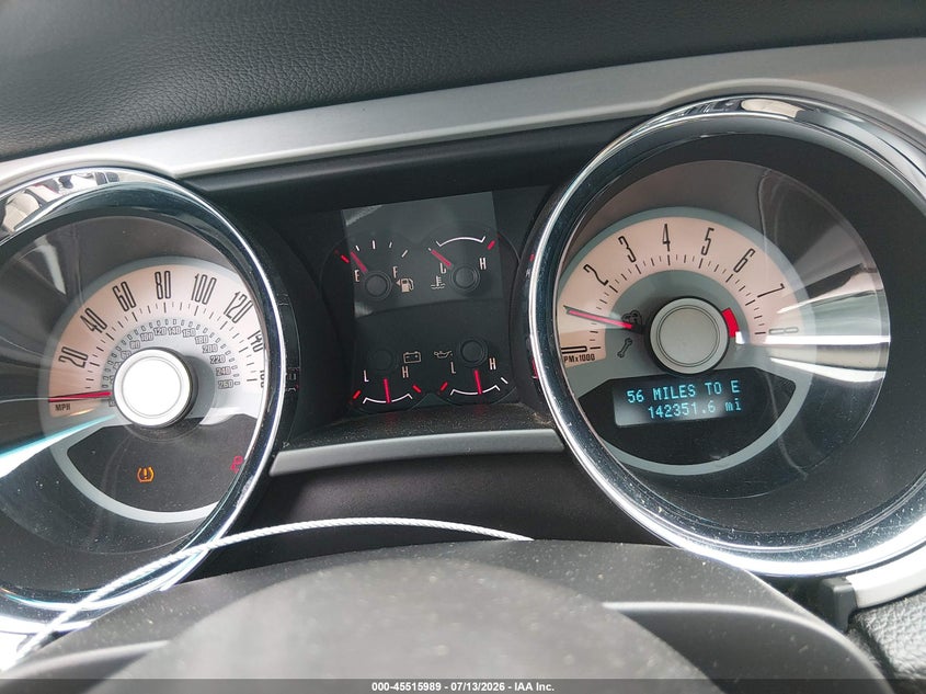 2011 FORD MUSTANG auction photo 7