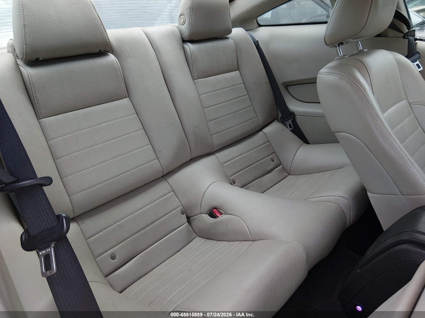 2011 FORD MUSTANG auction photo 8