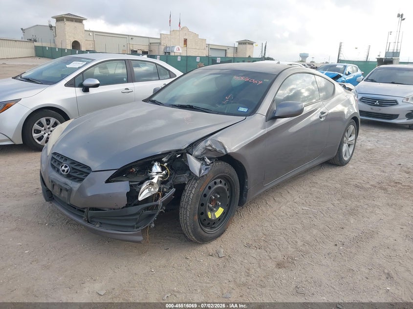 2012 HYUNDAI GENESIS auction photo 2