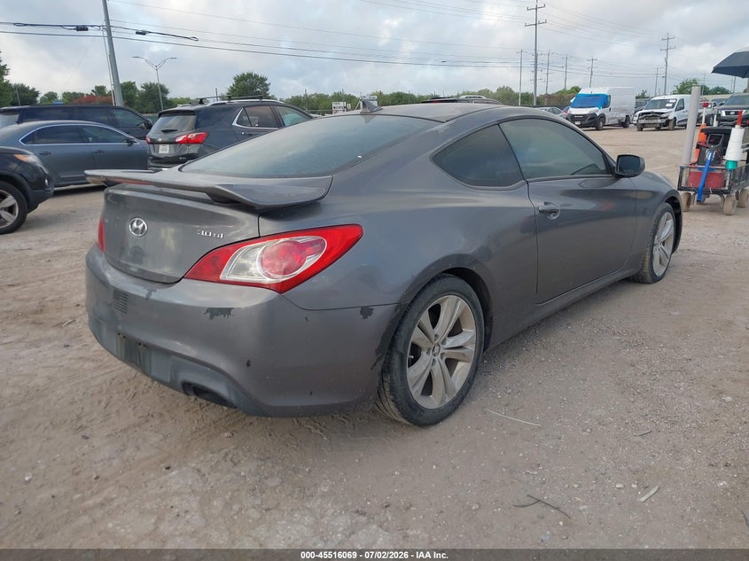 2012 HYUNDAI GENESIS auction photo 4