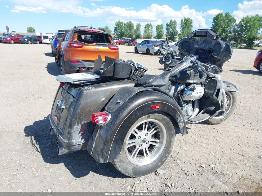 HARLEY-DAVIDSON FLHTCUTG 2020