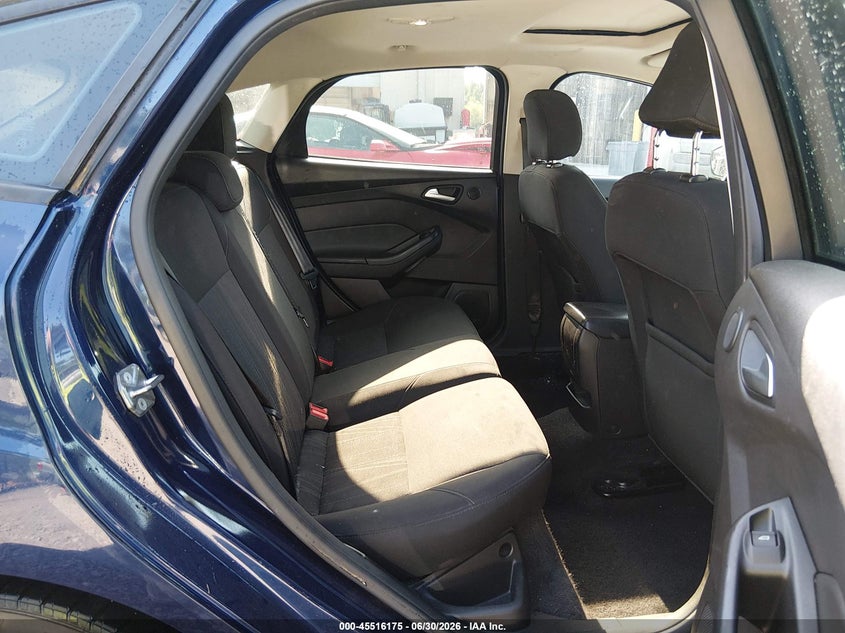 2017 FORD FOCUS auction photo 8