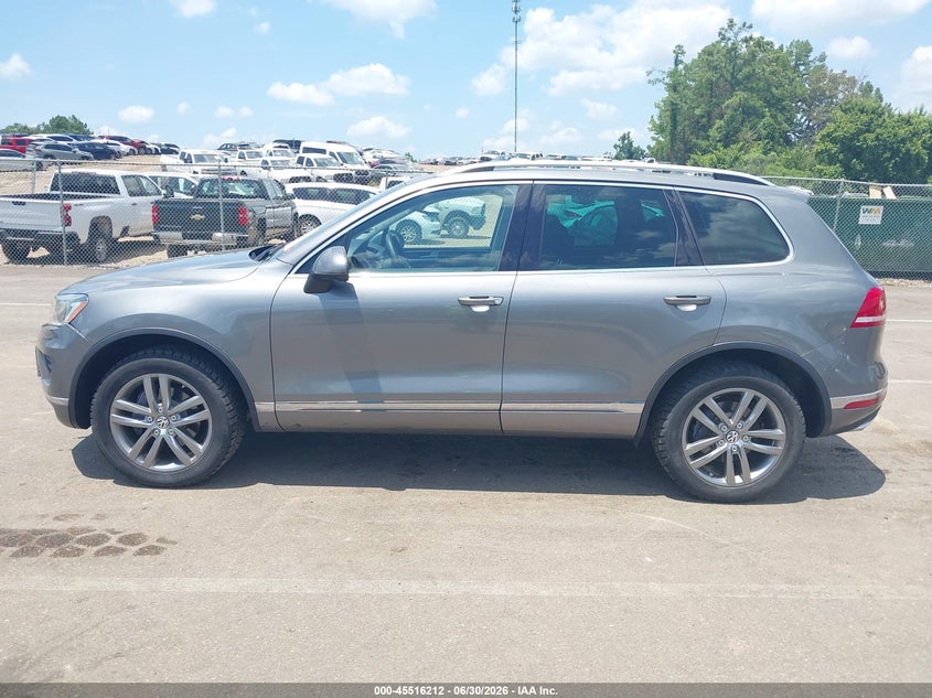 2016 Volkswagen Touareg Tdi Lux VIN: WVGEP9BP8GD004960 Lot: 45516212