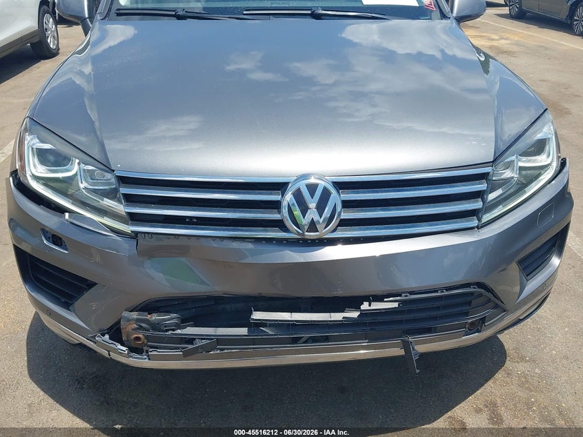 2016 Volkswagen Touareg Tdi Lux VIN: WVGEP9BP8GD004960 Lot: 45516212
