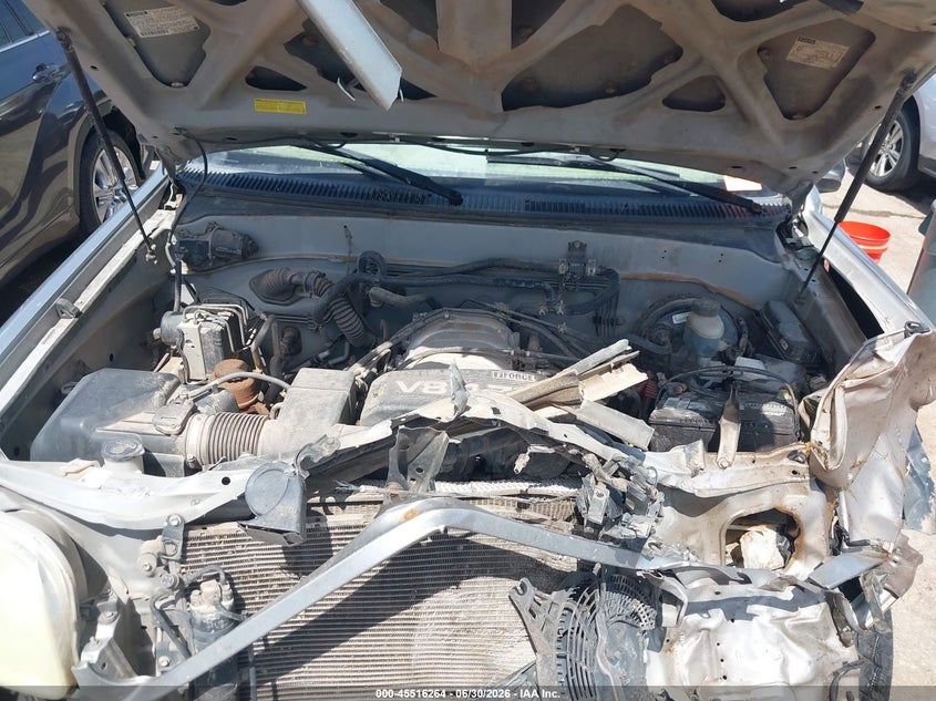 2002 Toyota Sequoia Sr5 V8 VIN: 5TDZT34A22S122135 Lot: 45516264
