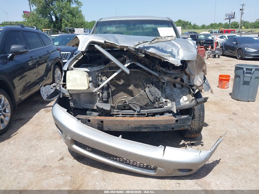 2002 Toyota Sequoia Sr5 V8 VIN: 5TDZT34A22S122135 Lot: 45516264