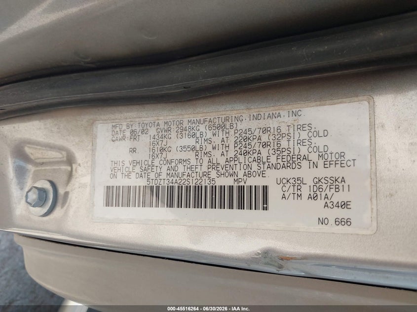 2002 Toyota Sequoia Sr5 V8 VIN: 5TDZT34A22S122135 Lot: 45516264